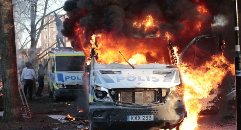 Polis Disaster Emergency